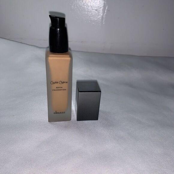 Doucce Cache Creme Satin Makeup Foundation Shade YD11 30ml/1floz Beauty Foundati - Picture 9 of 10